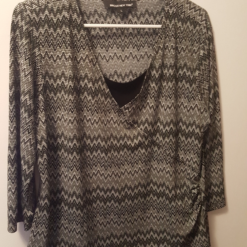 🌼3 for 22🌼Briggs NY Zigzag Top sz Lg
